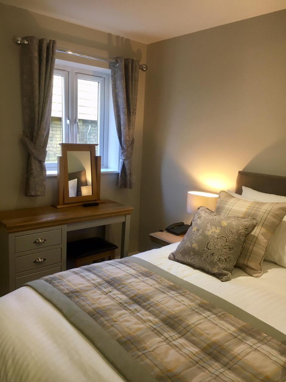 De Courceys Manor Suites & Cottages photo 4