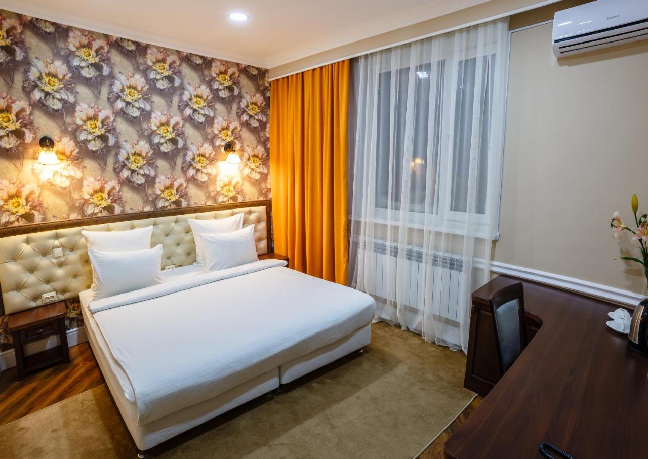 Brown Hotel photo 3