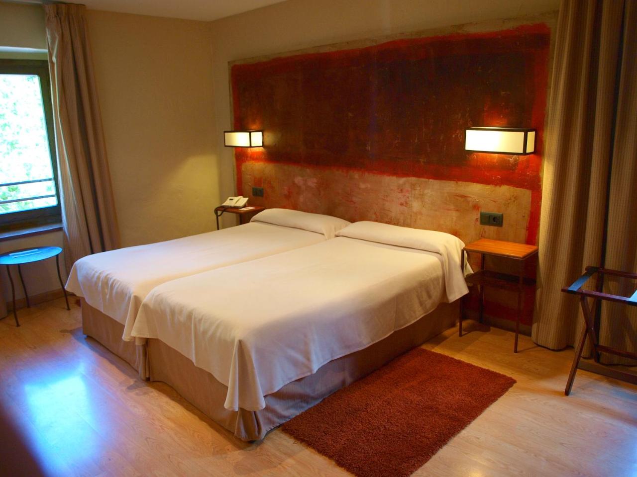 Hotel Santa Cristina Petit Spa photo 2