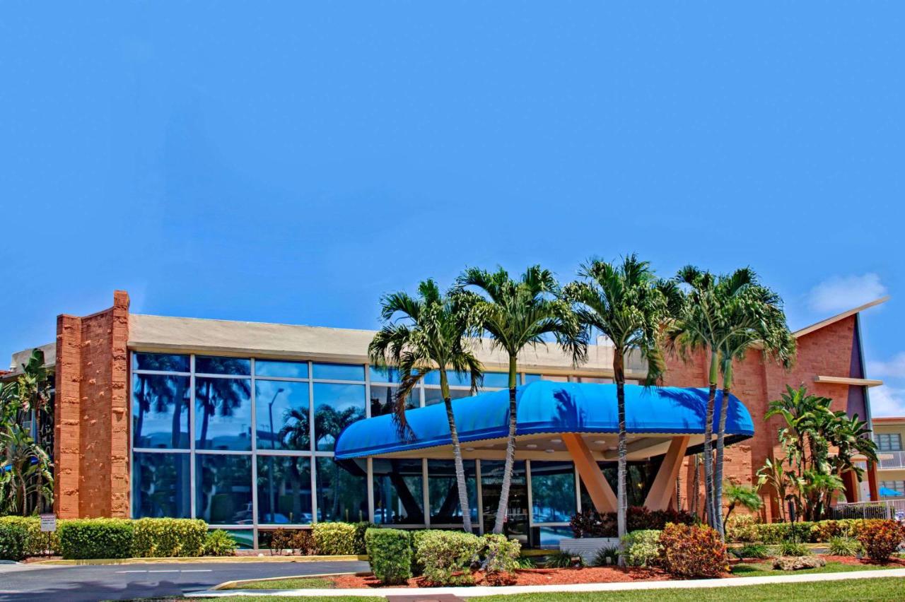 Knights Inn - Hallandale FL