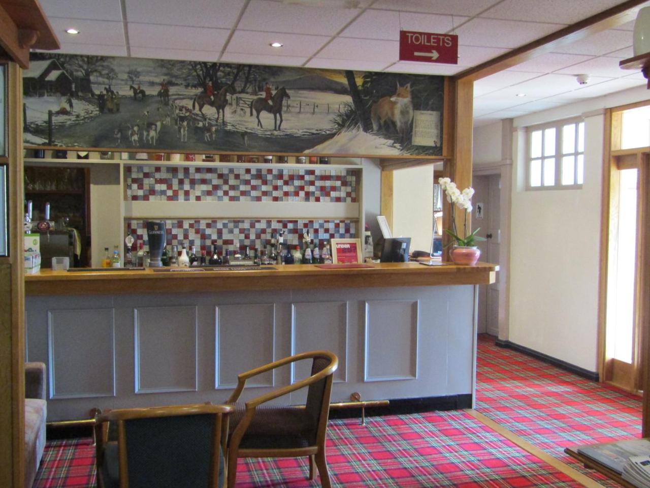 Hunters Lodge Hotel photo 4