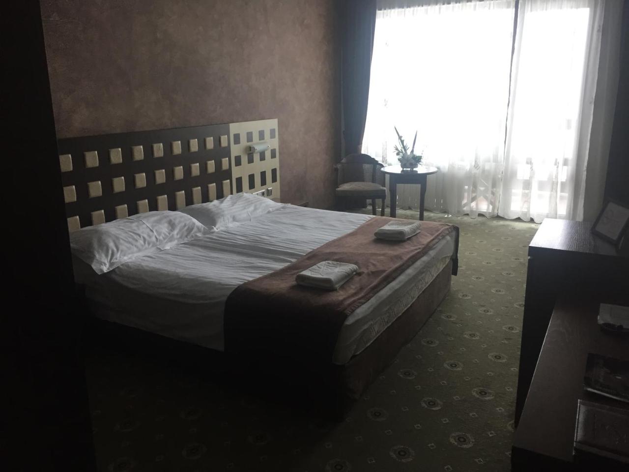 Park Hotel Izida photo 2