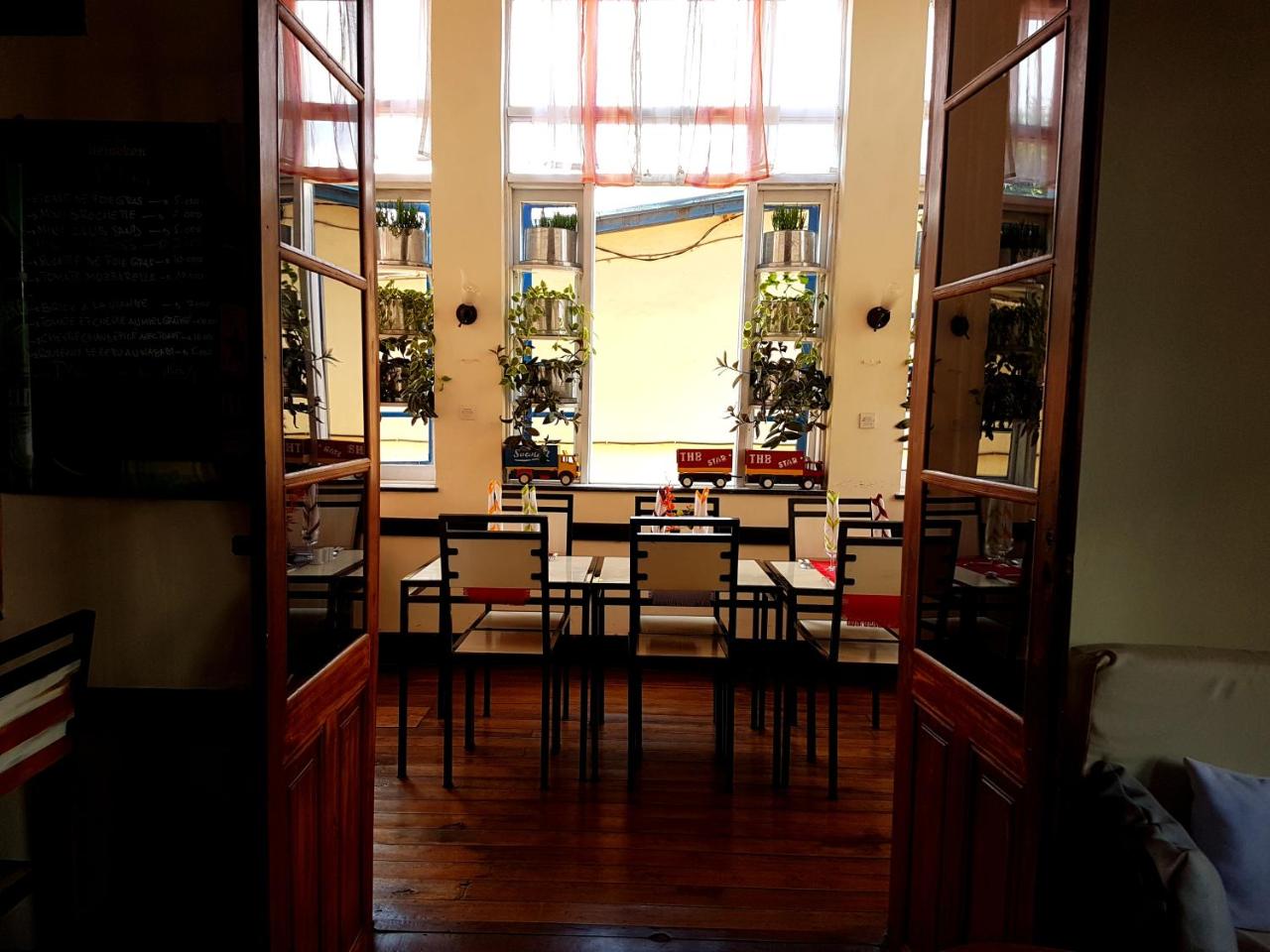 Hotel le Trianon photo 3
