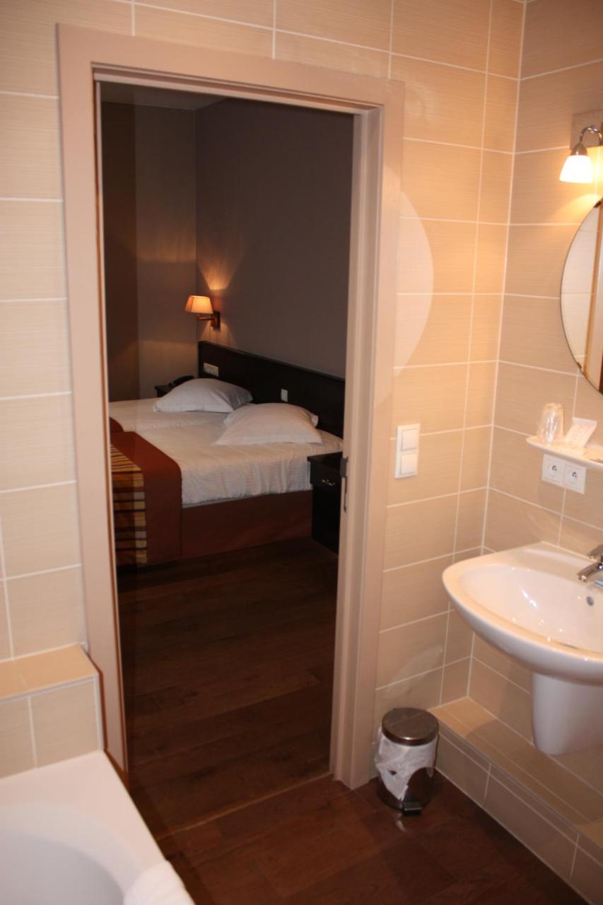 Hotel Giorgi - Bastogne Centre photo 3