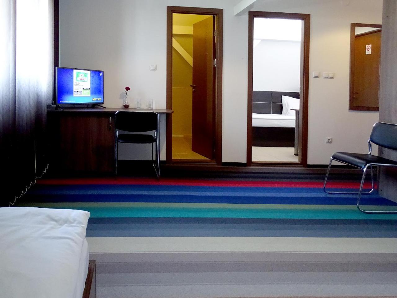 Prince Hotel photo 2