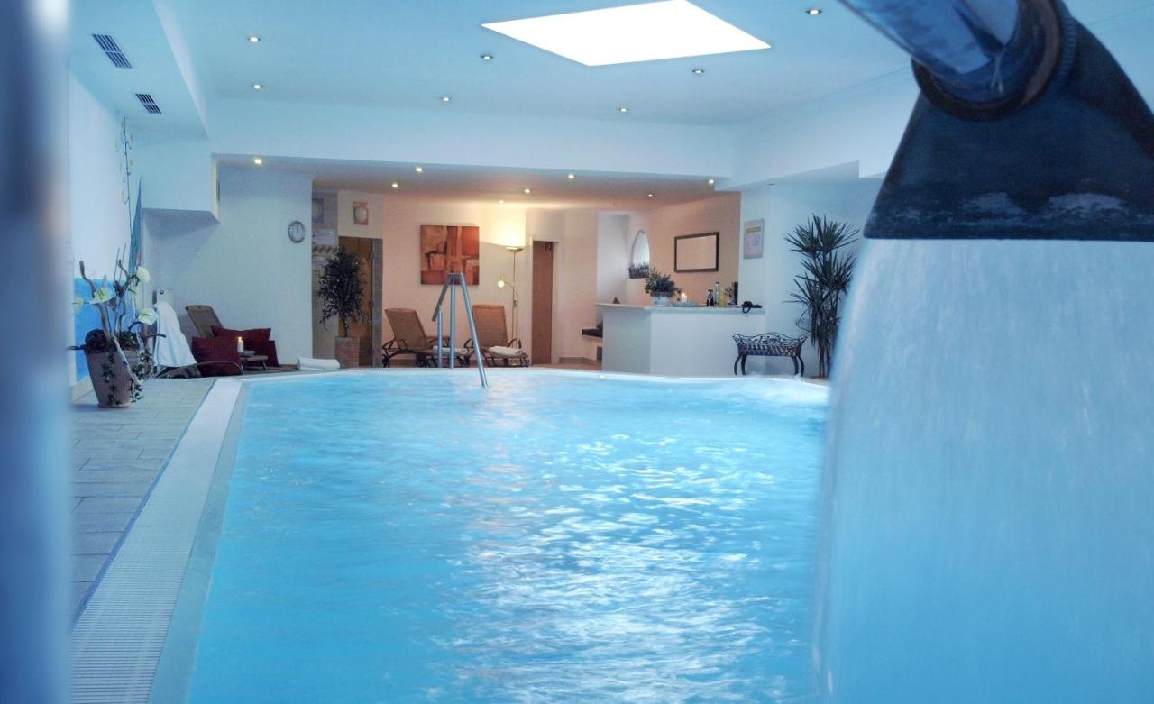 Hotel Restaurant Zum Goldenen Anker mit Hallenbad & Wellnessbereich photo 2
