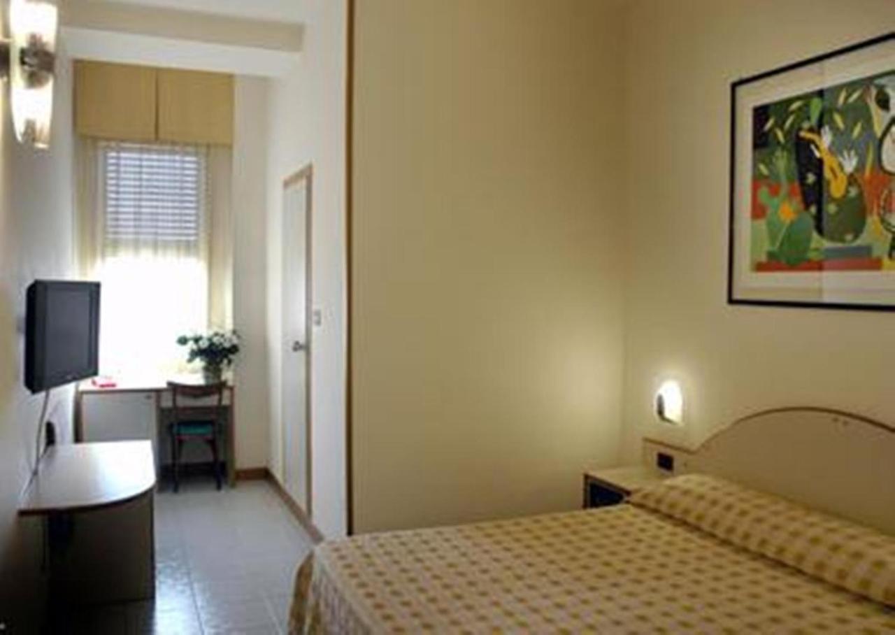 Hotel Napoleon Rimini - City & Station photo 2