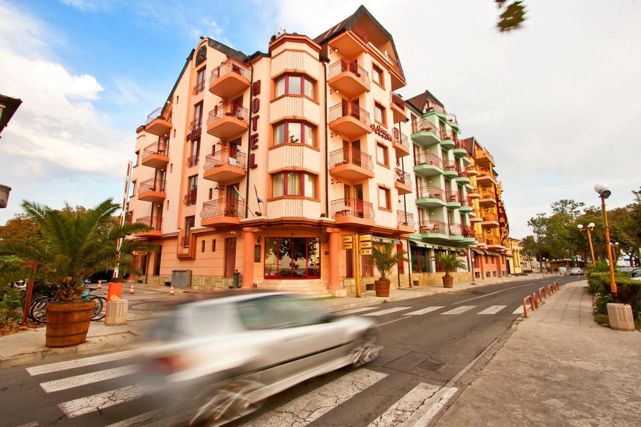 Saint George Hotel & Medical Spa - 3