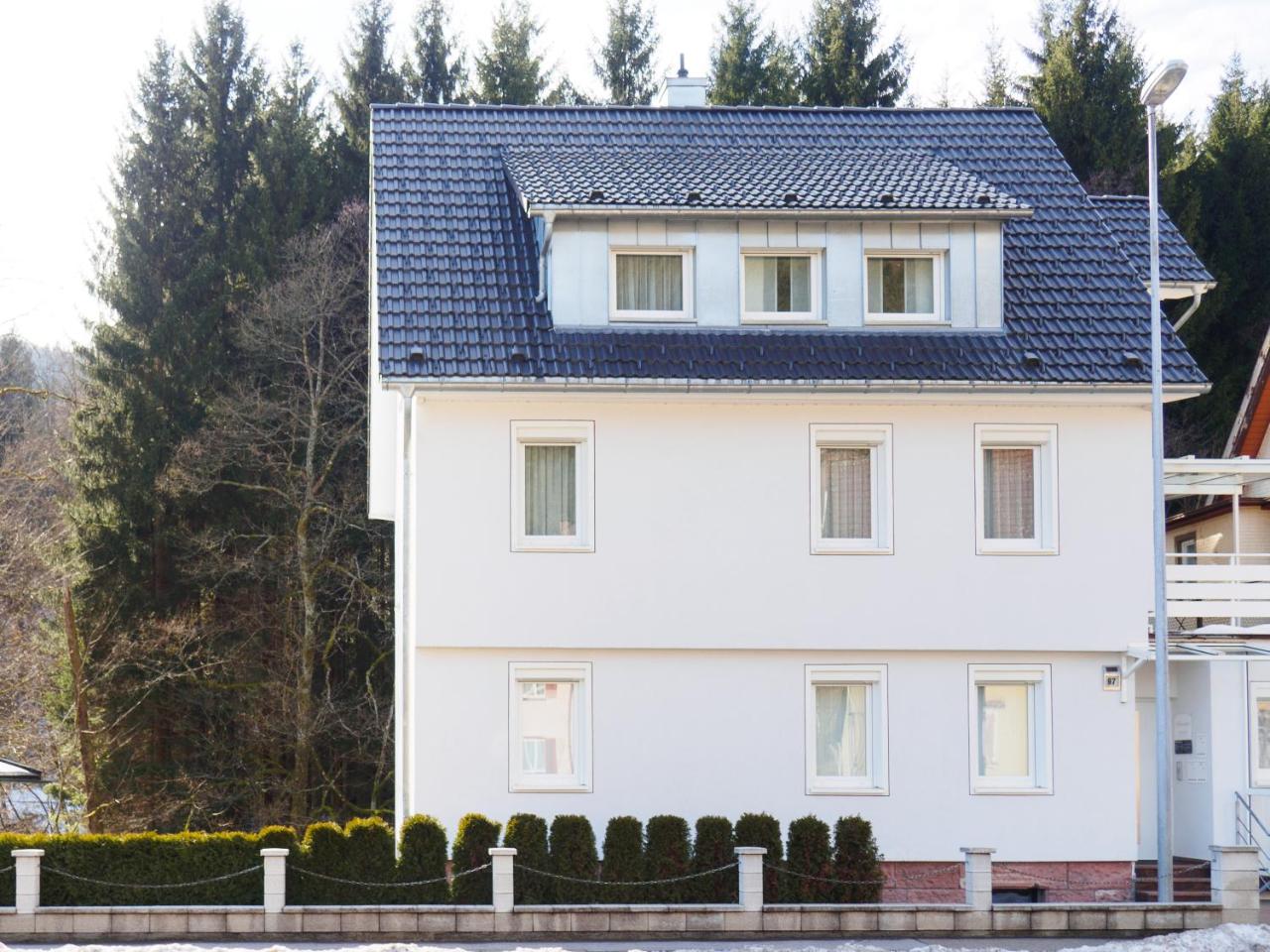 Haus am Fluss - 4