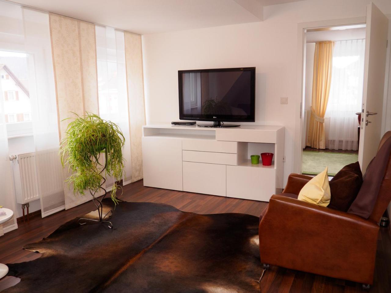 Haus am Fluss - 3