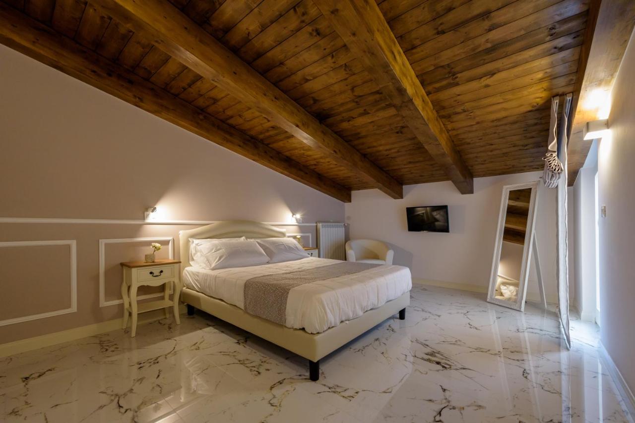 Marie Claire Apartments & Spa - 2