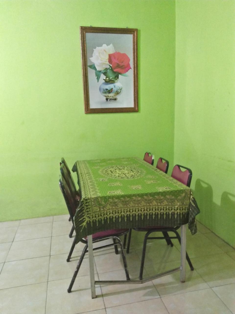 Penginapan Ana Indah photo 4