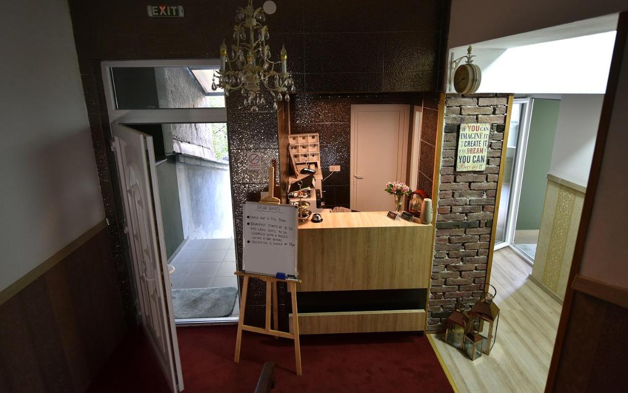 Villa Nina Hotel & Lounge bar photo 4