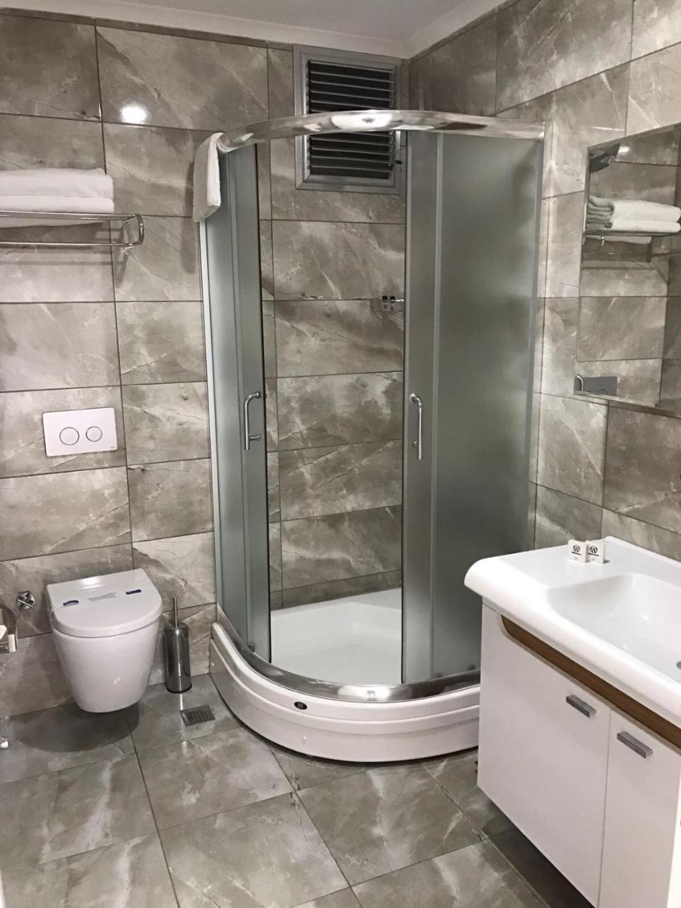 White House Hotel photo 4
