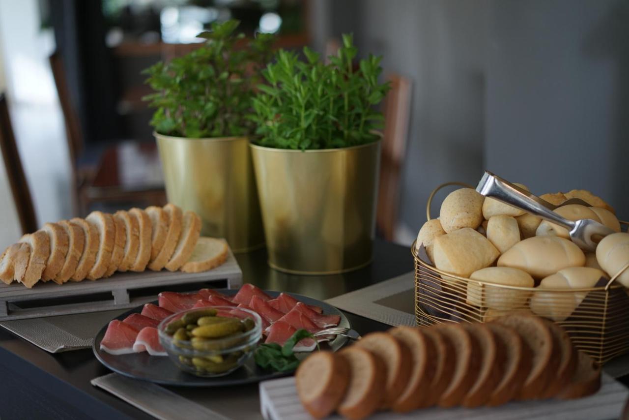 Hotel Aplo - Breakfast Experience photo 2