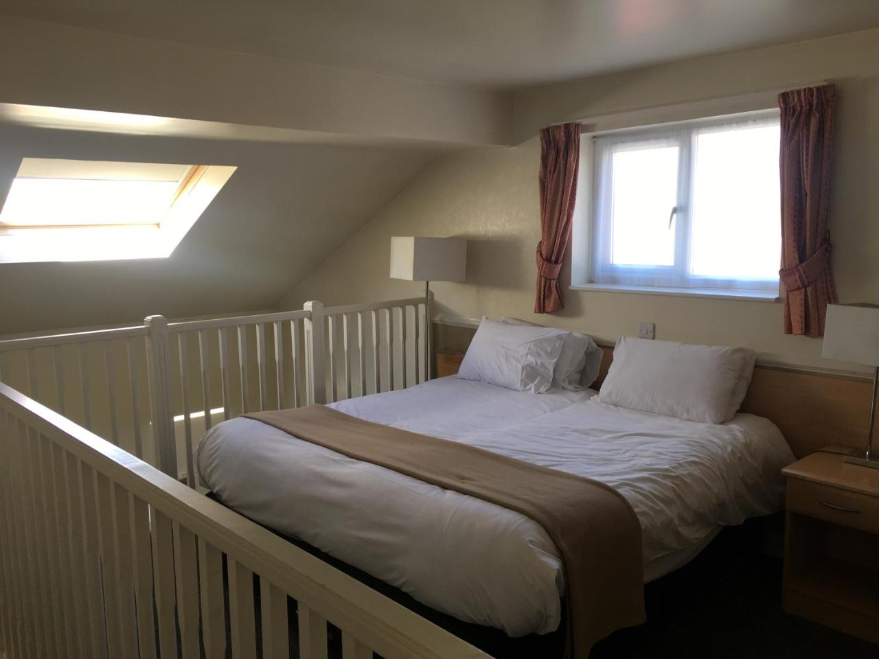 Moreton Park Hotel photo 3