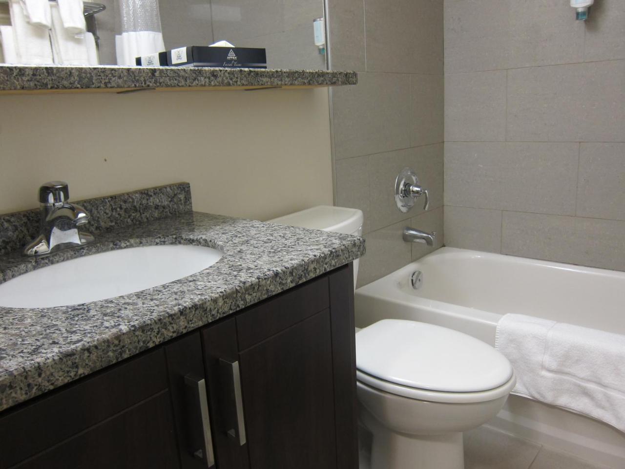 StayInn Express Toronto photo 2