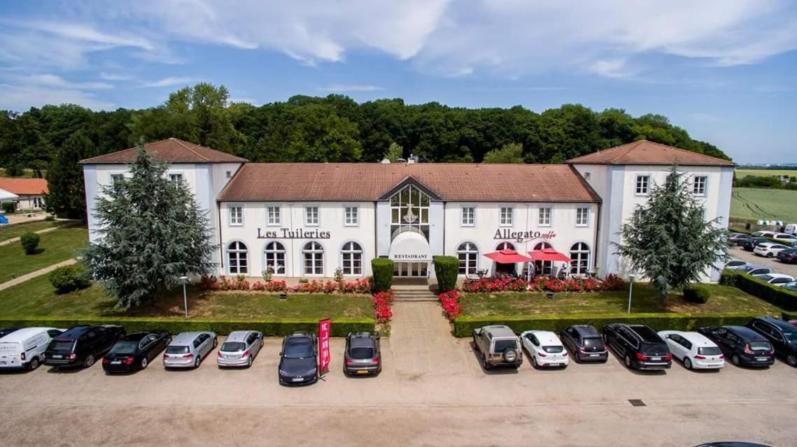 Logis Hôtel & Restaurant - Les Tuileries