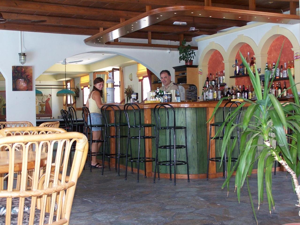 Perros Hotel photo 2