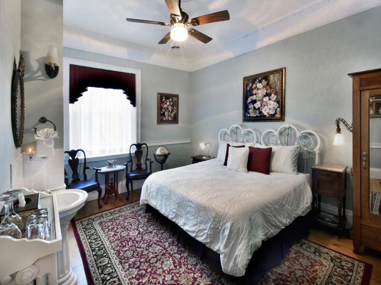 Brockamour Manor Bed and Breakfast photo 3
