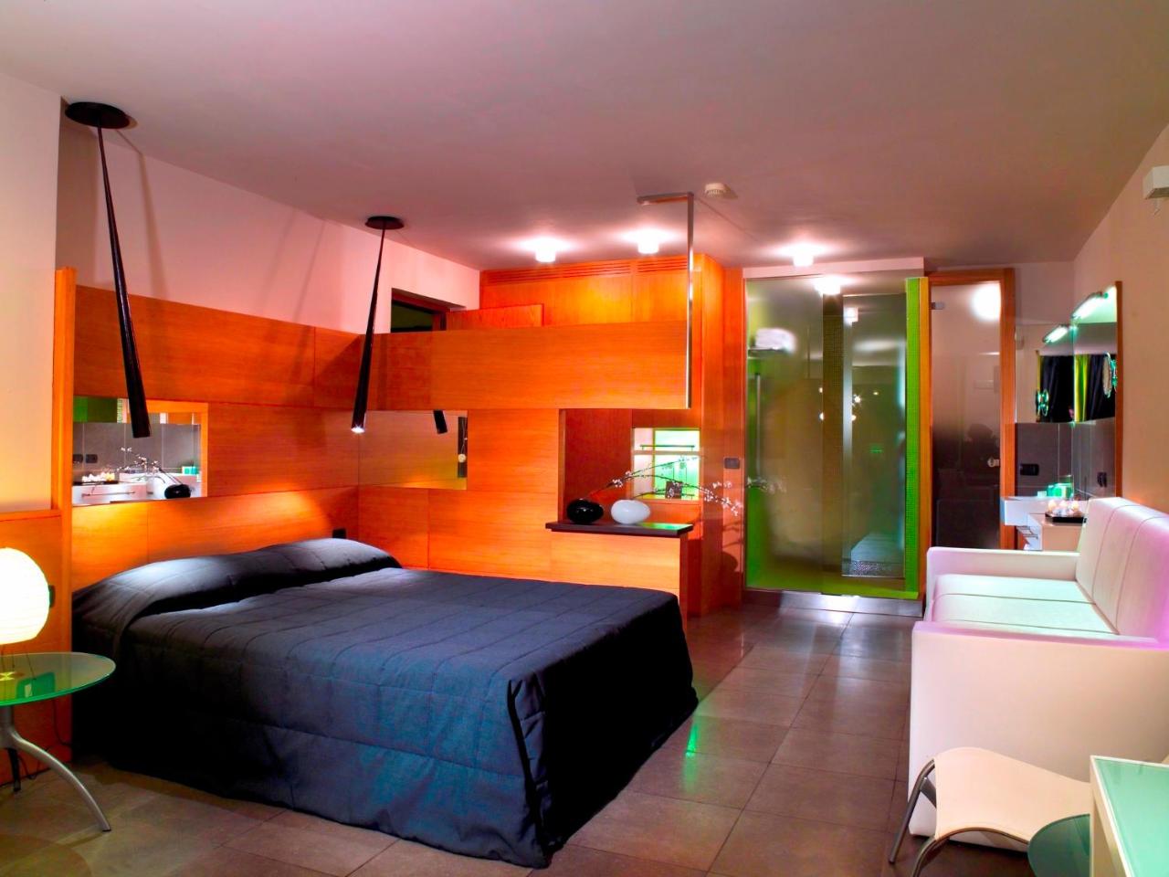 Hotel Zone - 2