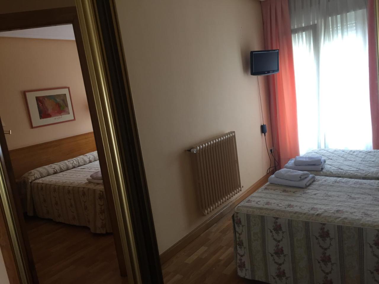 Hotel Benlloch photo 3