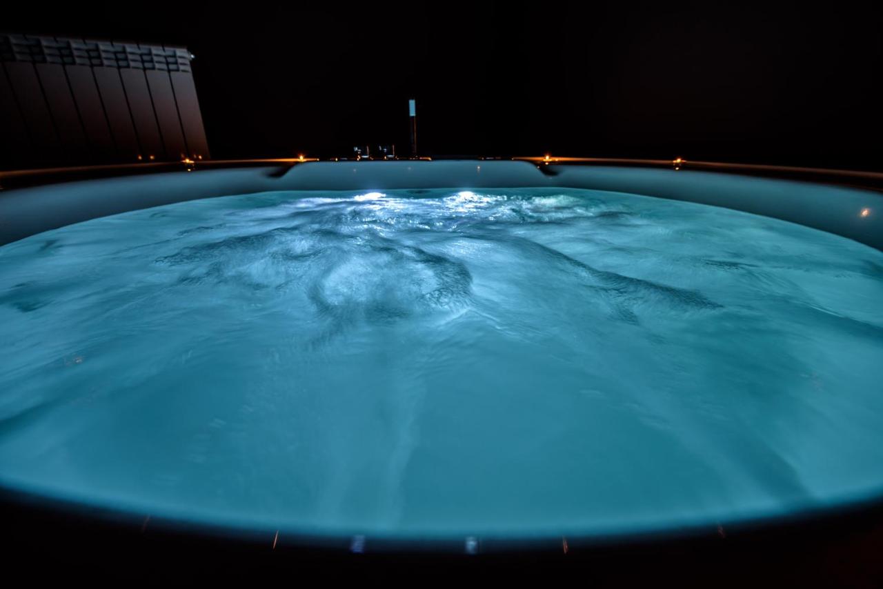Marie Claire Apartments & Spa - 5
