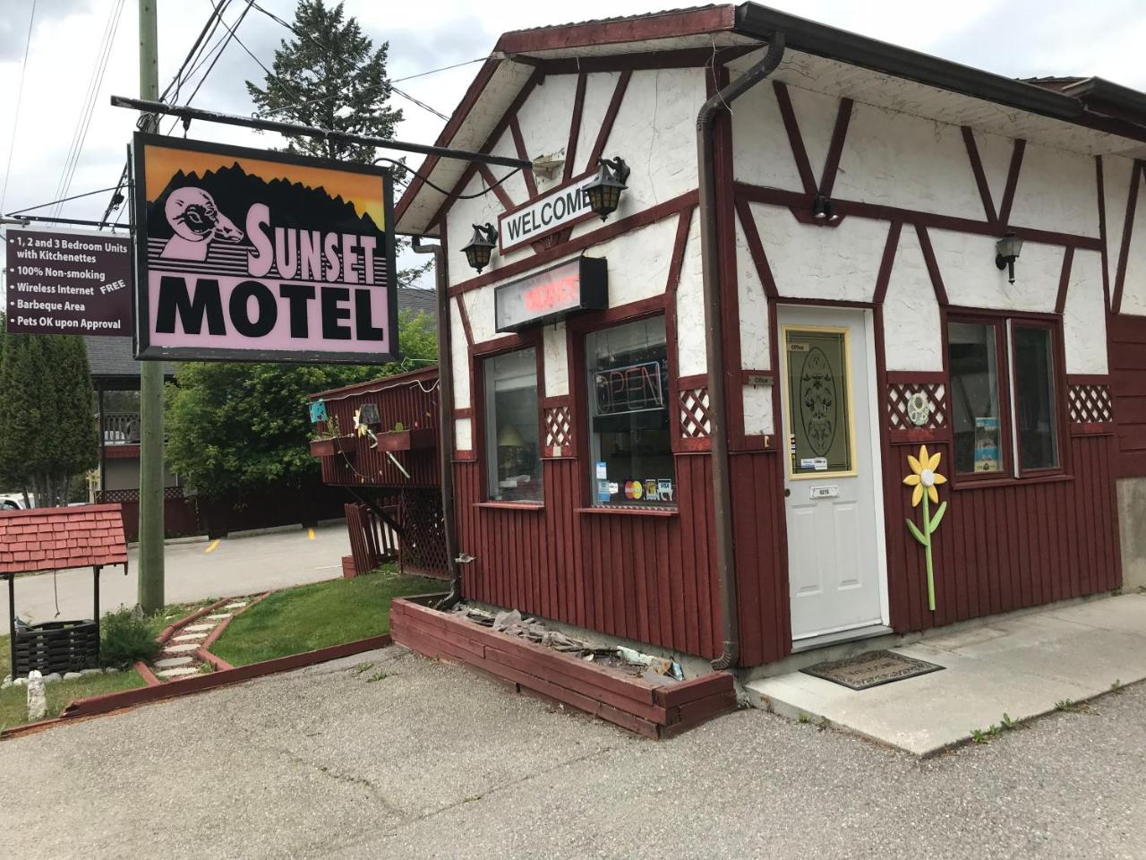 Sunset Motel