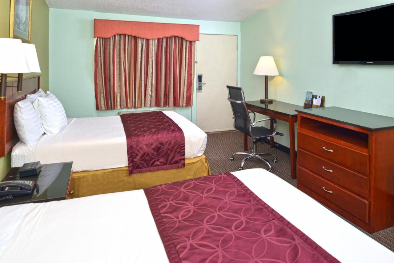 Foto - Americas Best Value Inn Smithtown/Long Island