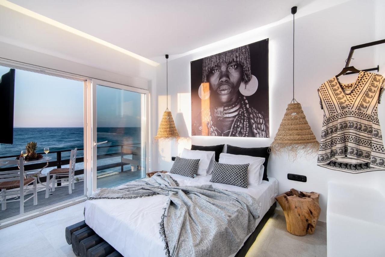 Portara Seaside Luxury Suites - 3