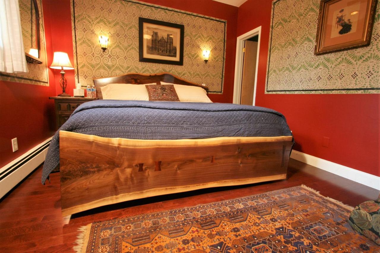 Alpenhof Bed & Breakfast photo 3