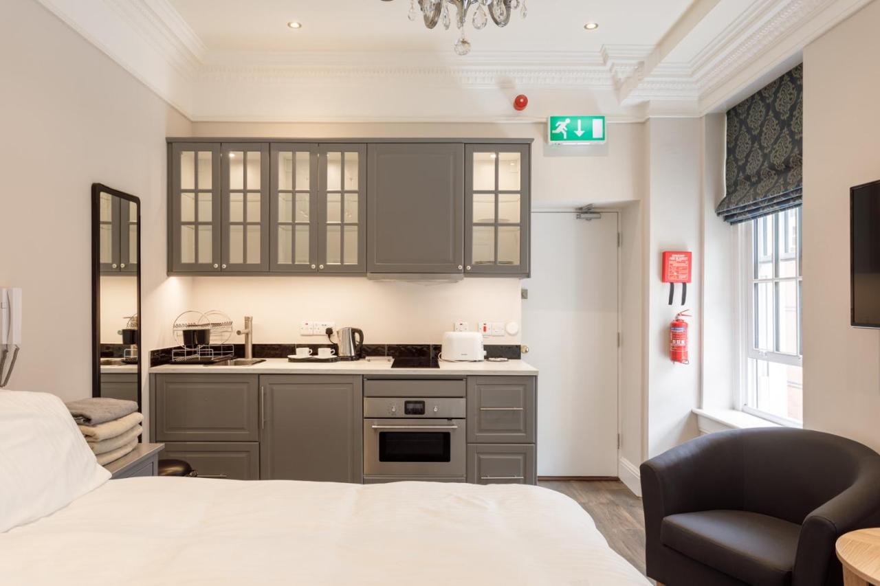 Molloy's Apartments photo 3