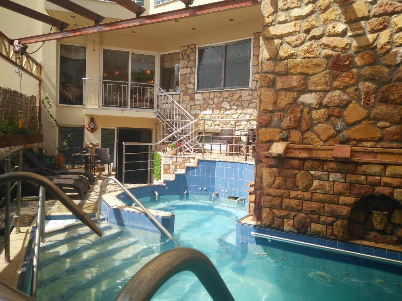 9 Queens Spa Hotel - 3