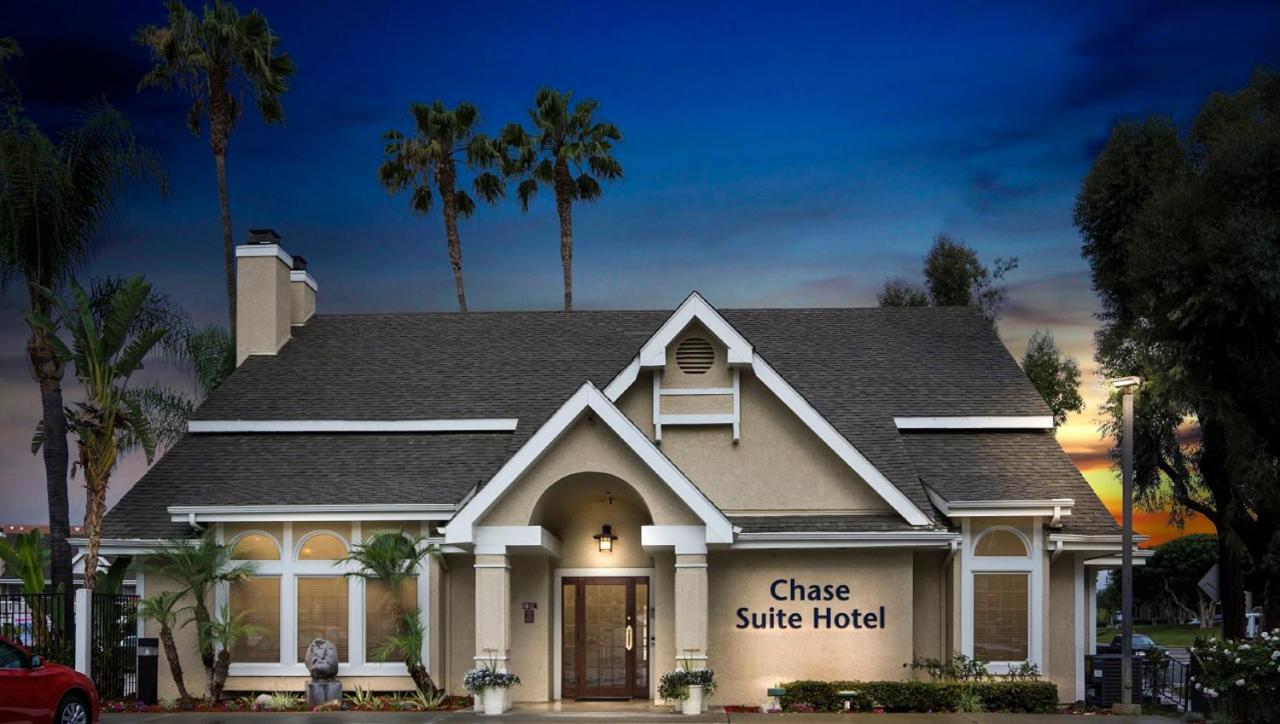 Chase Suites Hotel Brea