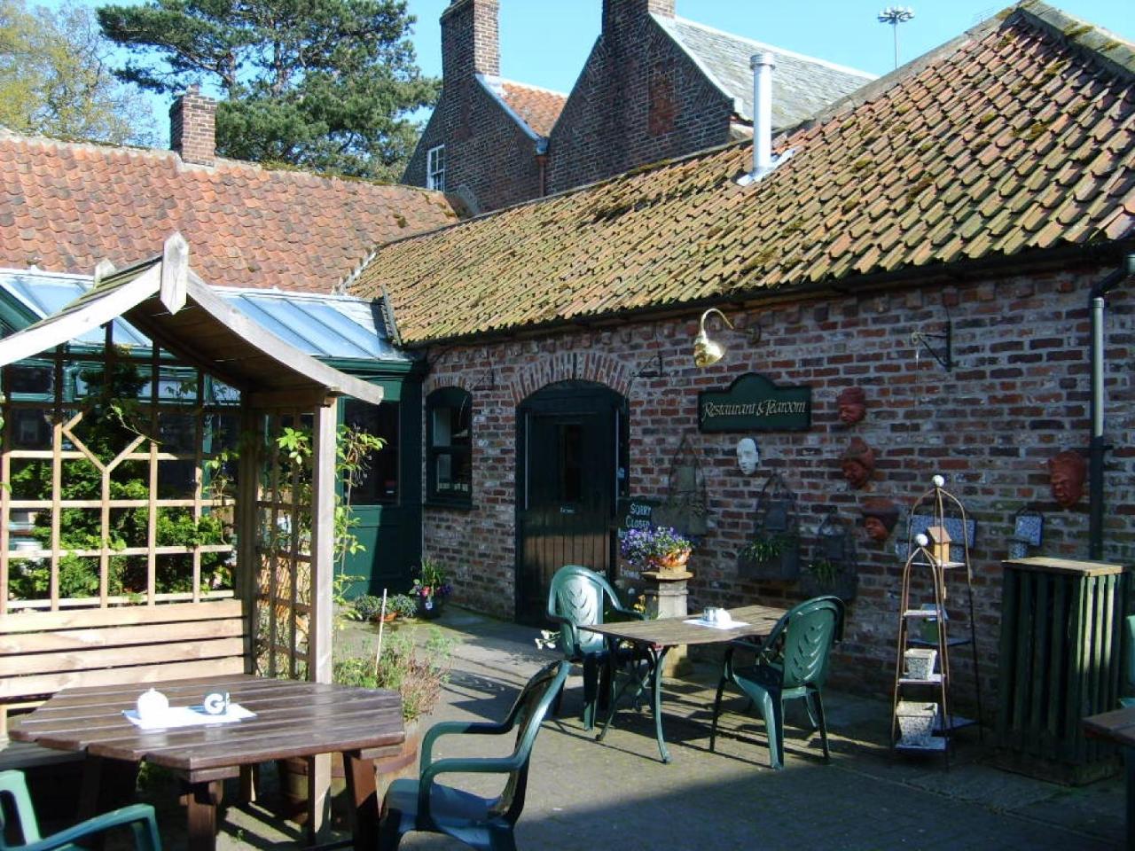 Photo - Wolds Village Hotel