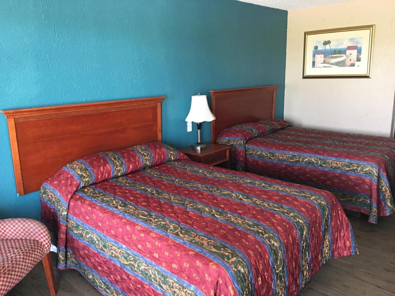 Chaparral Motel photo 2