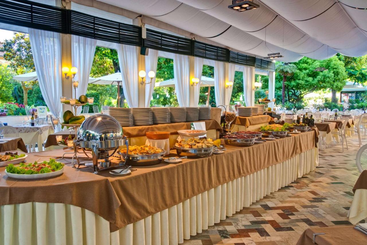 Grand Hotel Royal photo 2
