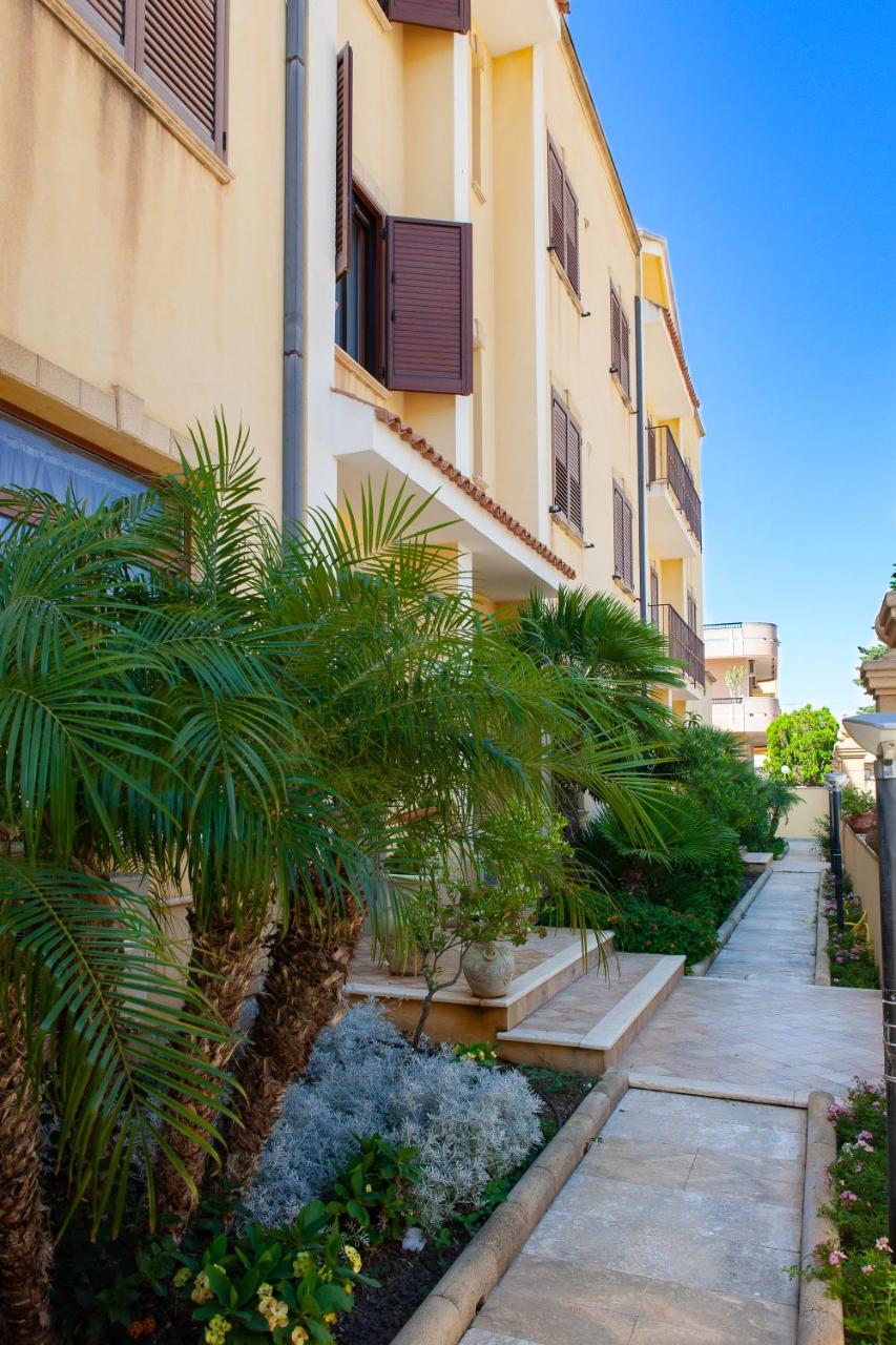 Sammartano Hotels
