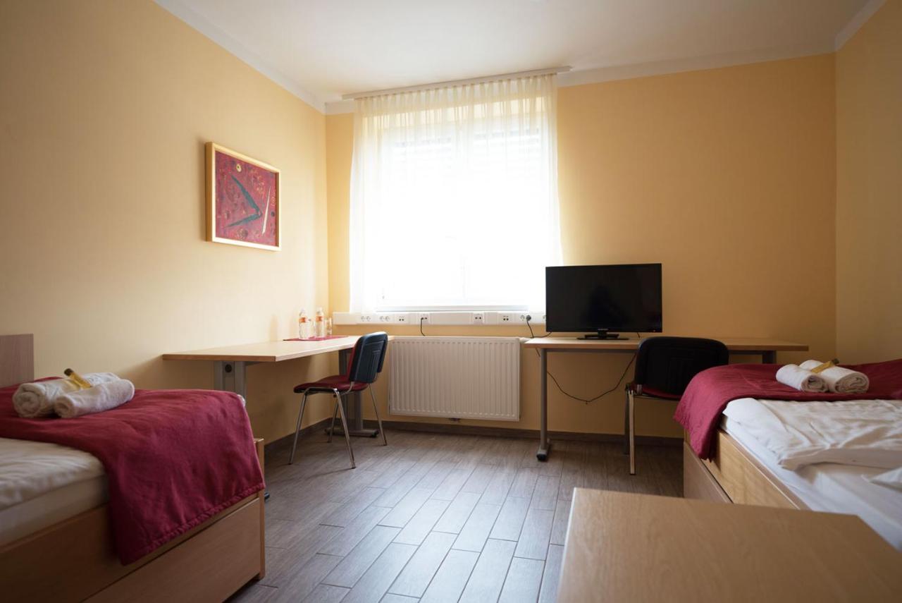 S Hotel - Simple City Centre Stay photo 2
