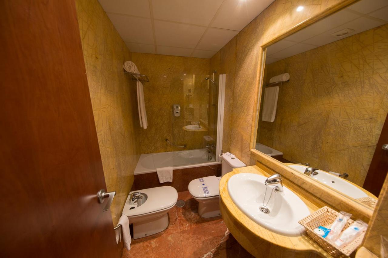 Hotel Aroi Bierzo Plaza photo 2