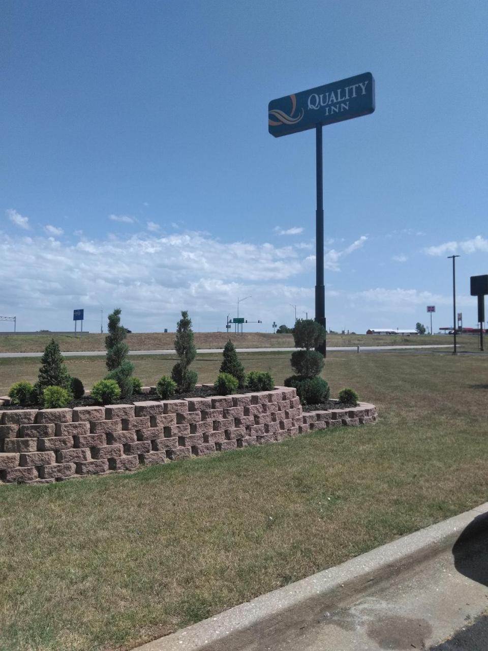 Quality Inn & Suites Mount Vernon photo 3