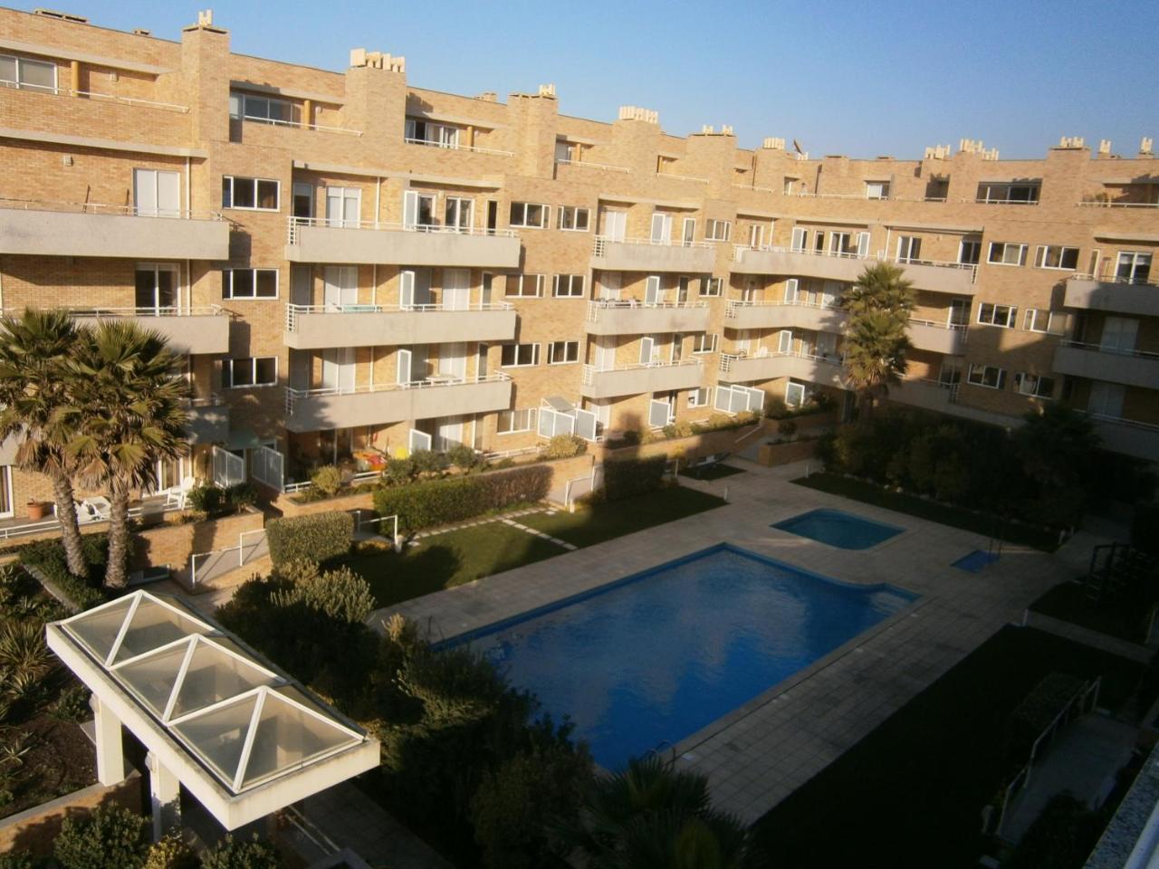 Sun, Pool and Beach - 4