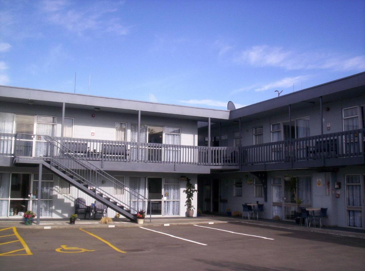 Broadway Motor Inn photo 2