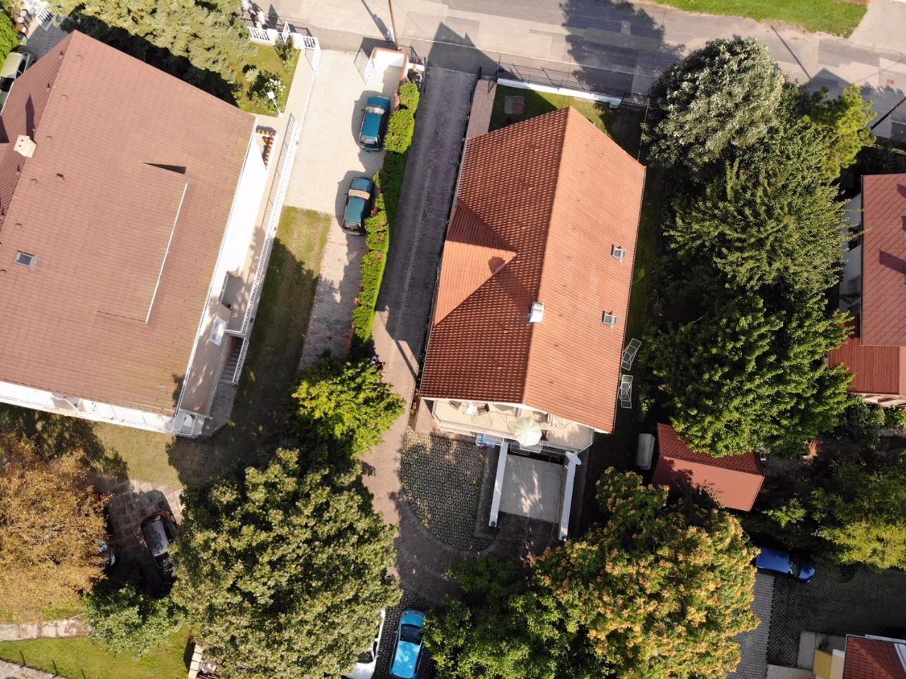 Kék Lagúna Vendégház photo 4