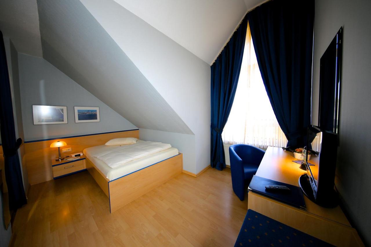 Hotel Chassalla photo 2