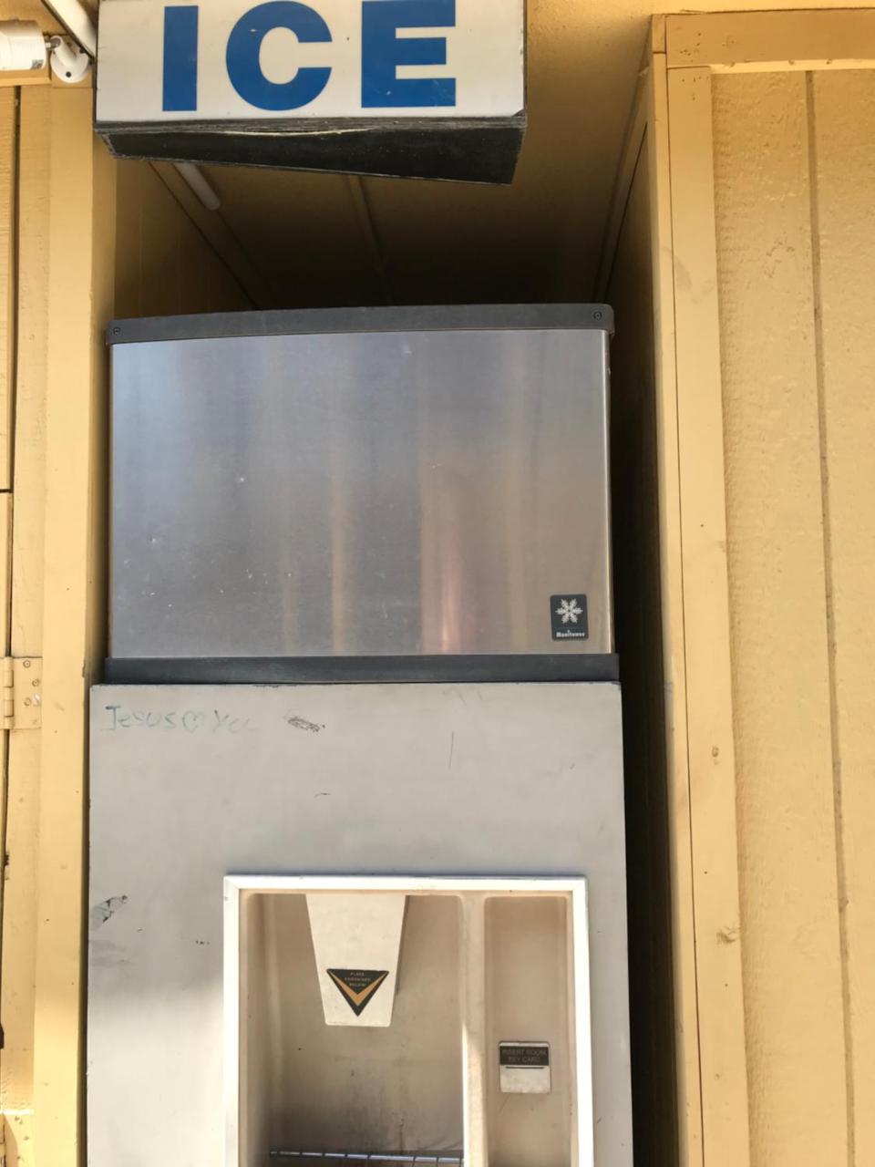 Americas Best Value Inn Visalia photo 2