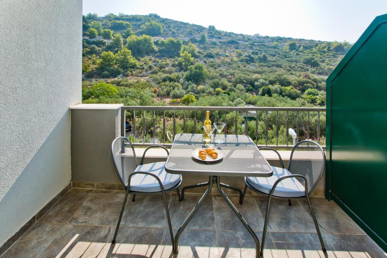 Luxurious Apartments Maslina with Beach - 6
