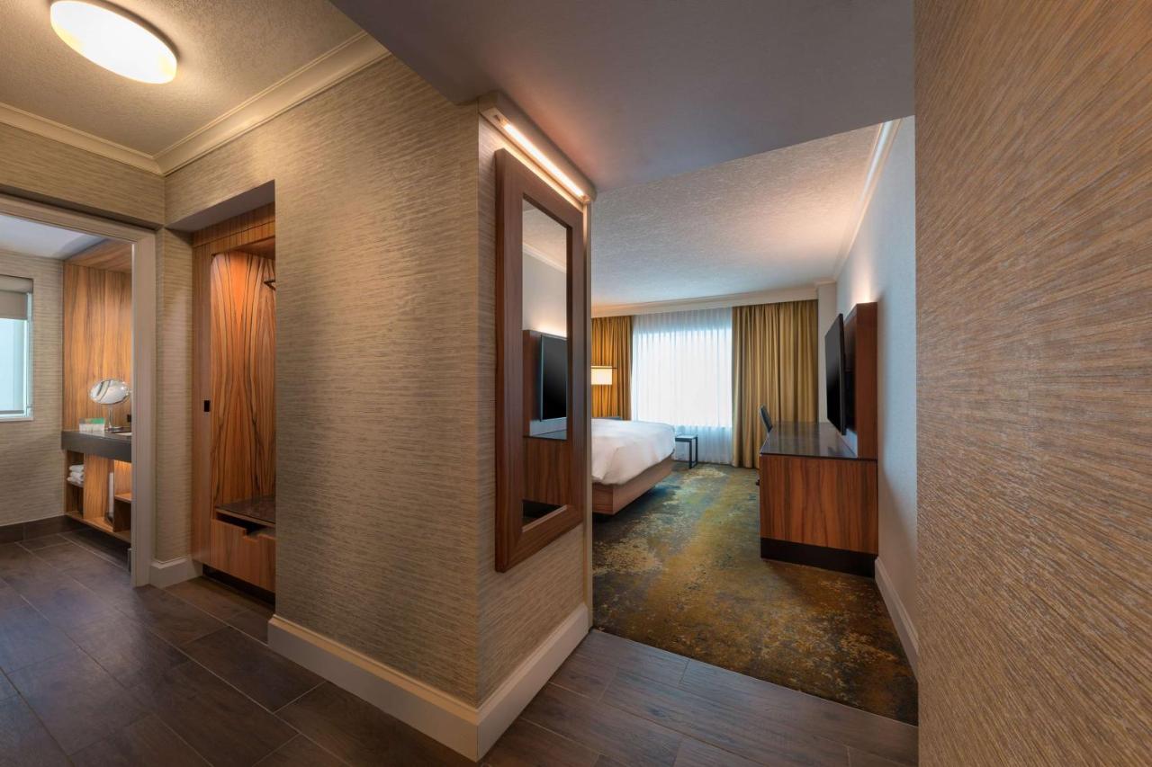 Hyatt Regency Calgary photo 2
