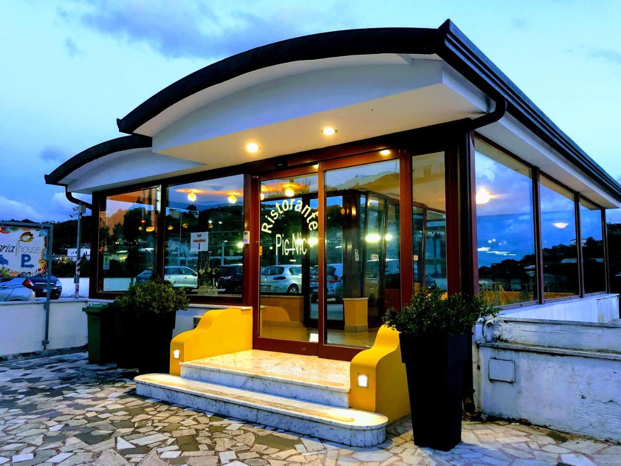 De Maria House - 2