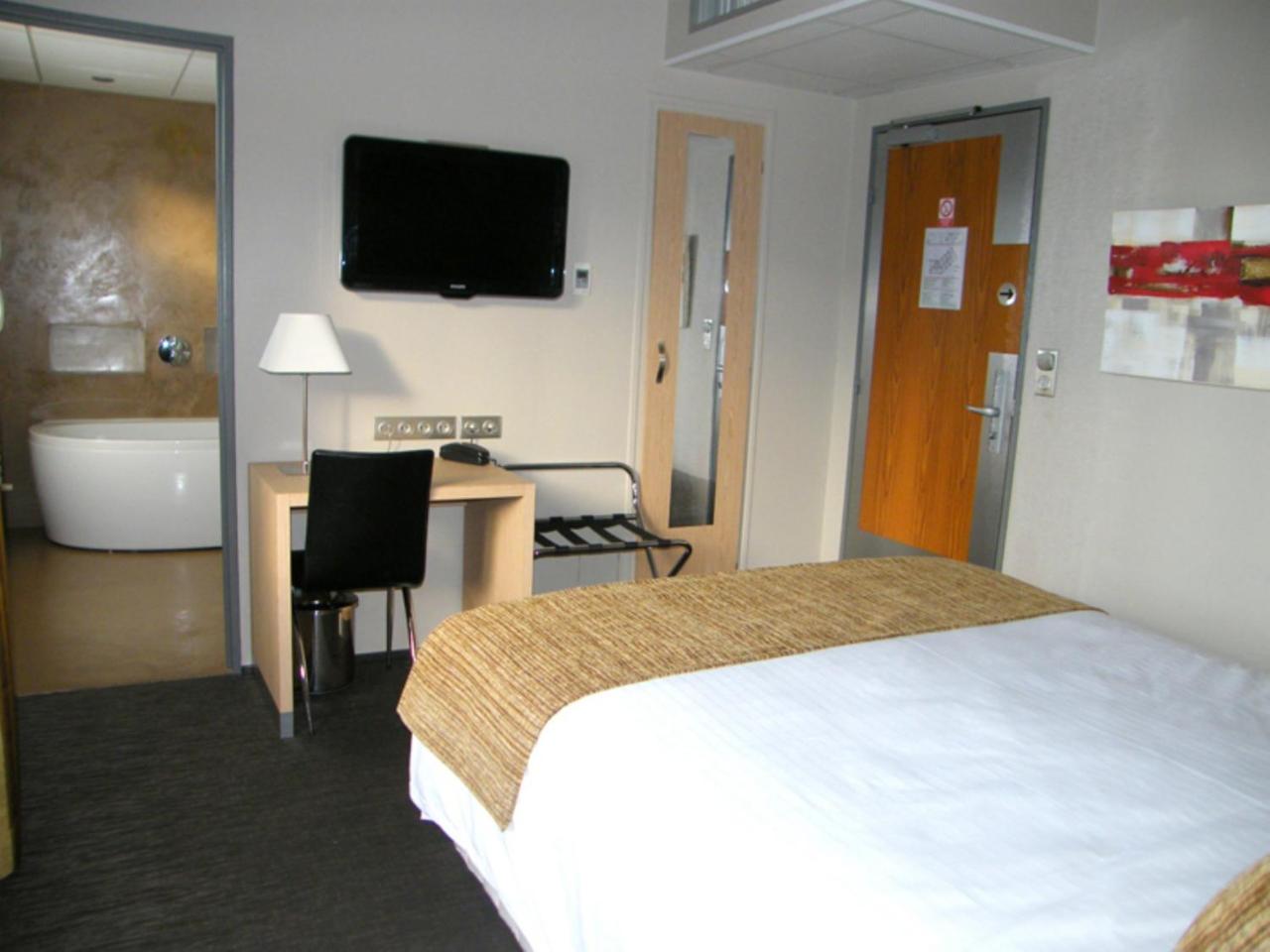 CIT'HOTEL Saint-Pierre photo 2